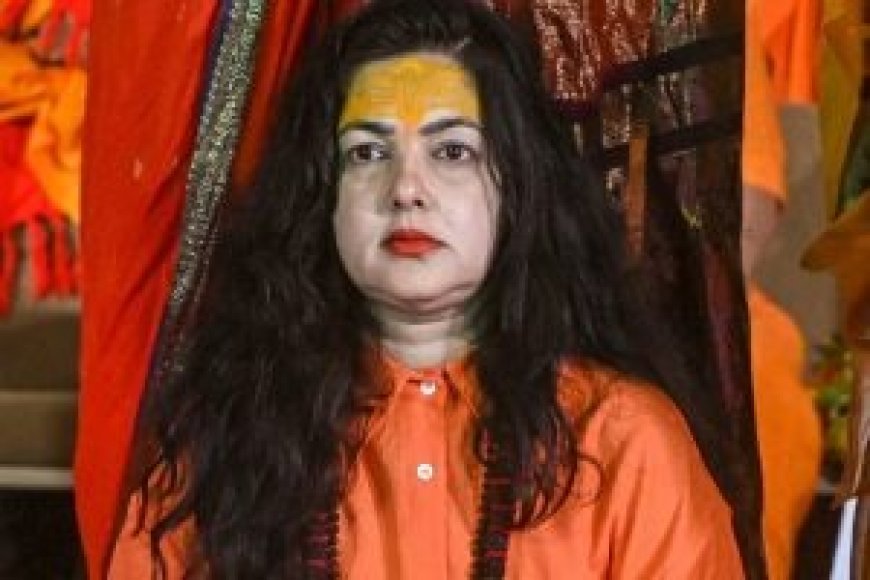 ममता कुलकर्णी को महामंडलेश्वर से हटाने के दावे के बाद विवाद