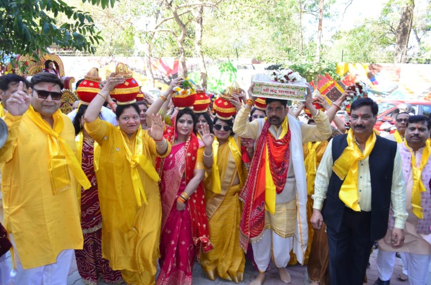 कलश है रूप गणपति का, मां गौरा बन धारण करती हैं महिलाएंः सरस किशोरी